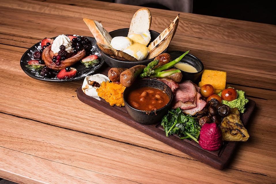 Choosing The Right Corporate Function Venue: A Complete&nbsp;Guide